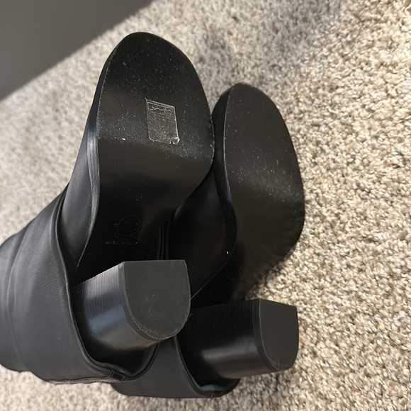 Chanel black boots - Picture 4 of 4